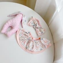 粉灰兔花草生活 嬰兒禮物三件組圍兜髮帶玩具兔滿月禮彌月禮