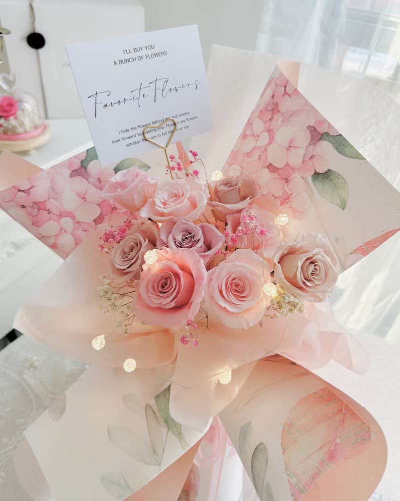 浪漫花卉永生玫瑰花束9朵