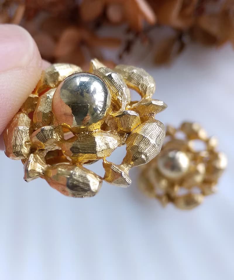 Vintage Jewelry 西洋古董飾品 原始溫度 金色調 夾式耳環