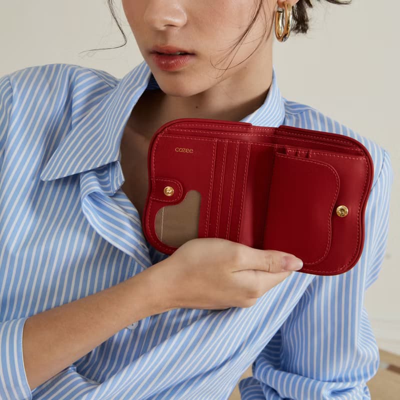 Wave wallet in True red