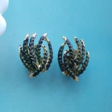 【西洋古董飾品 】針葉 立體 花形爪 個性  夾式耳環