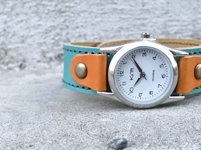 STITCH　思わず目を惹く一目惚れ　ステッチラン腕時計　メンズライク　SRW-TOC-BA