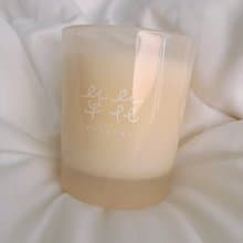 花香調 | 大豆香氛蠟燭 • 軟棉棉被 Cozy Hug