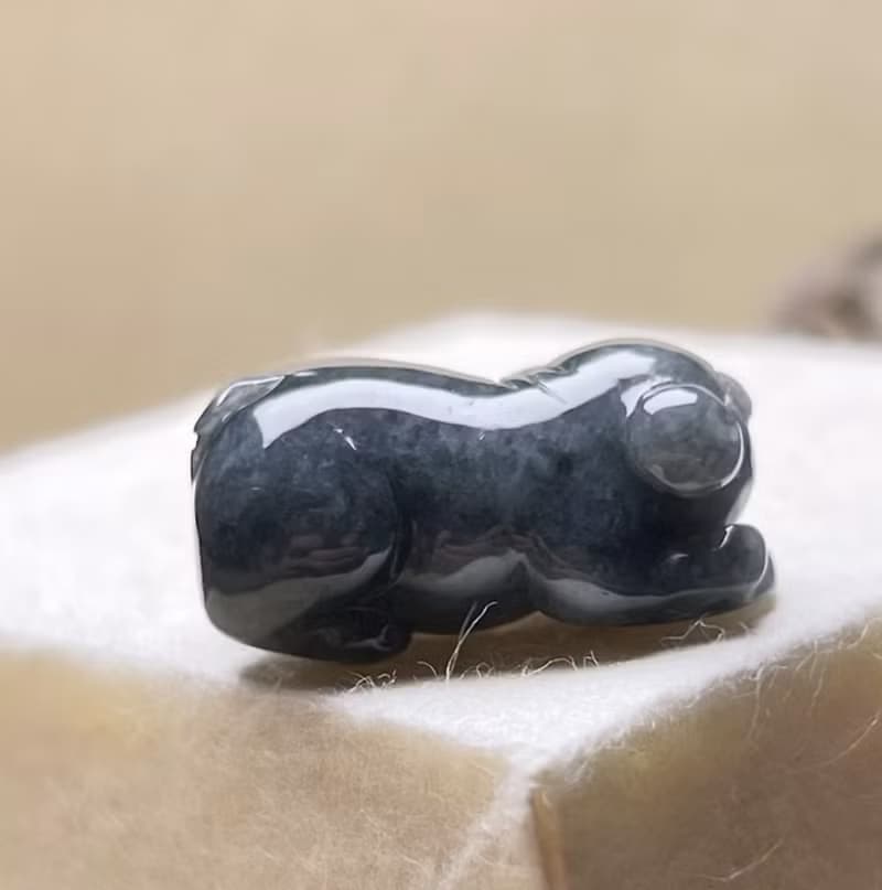 烏雞翡翠小豬 | 天然緬甸玉A貨翡翠 | 送禮