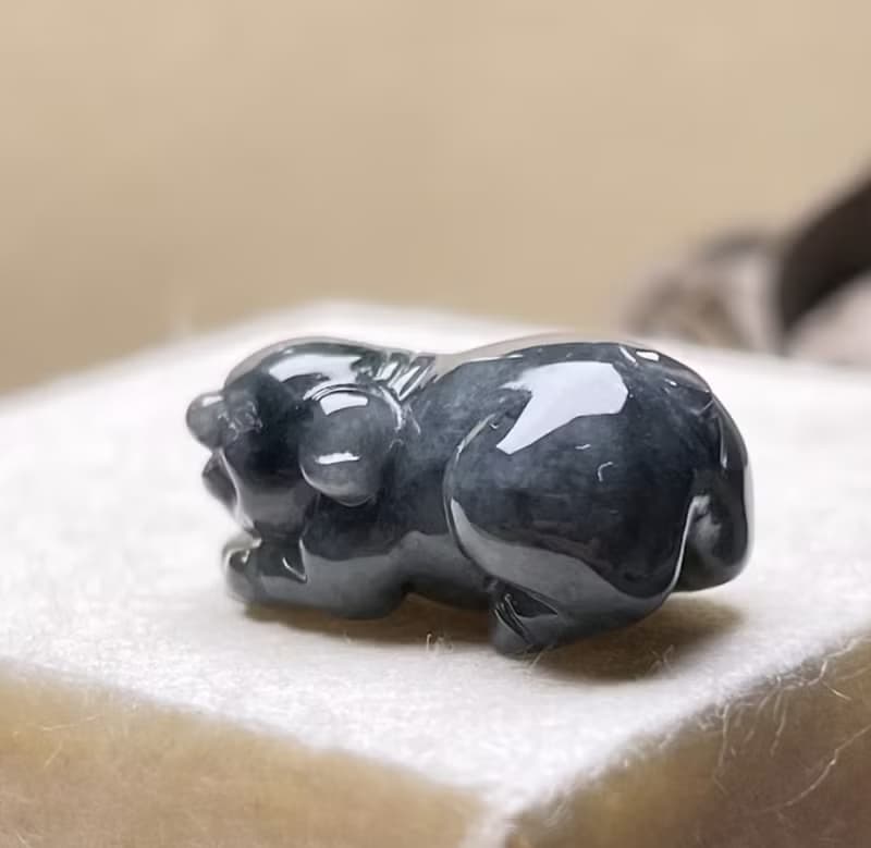 烏雞翡翠小豬 | 天然緬甸玉A貨翡翠 | 送禮