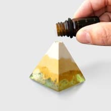 手工製造 I 擴香石 I 樹脂 I 附5ml精油 I 黄色 I 金字塔