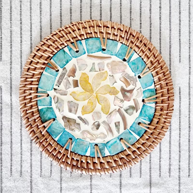 Rattan mat decorated with resin (thick rattan)