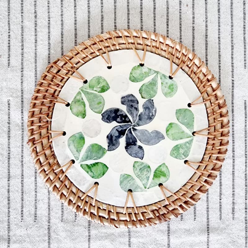 Rattan mat decorated with resin (thick rattan)