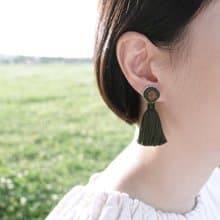 糰子花流蘇 墨綠・手工刺繡耳環