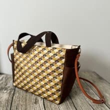 原創手工縫製托特側肩包帆布包 古典和風金扇圖案 多間隔側袋