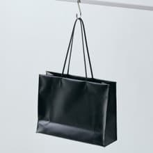 【shopper bag 横 black】トートバッグ/紙袋/ラミネートキャンバス/持ち手レザー/シンプル/底鋲/自立/A4