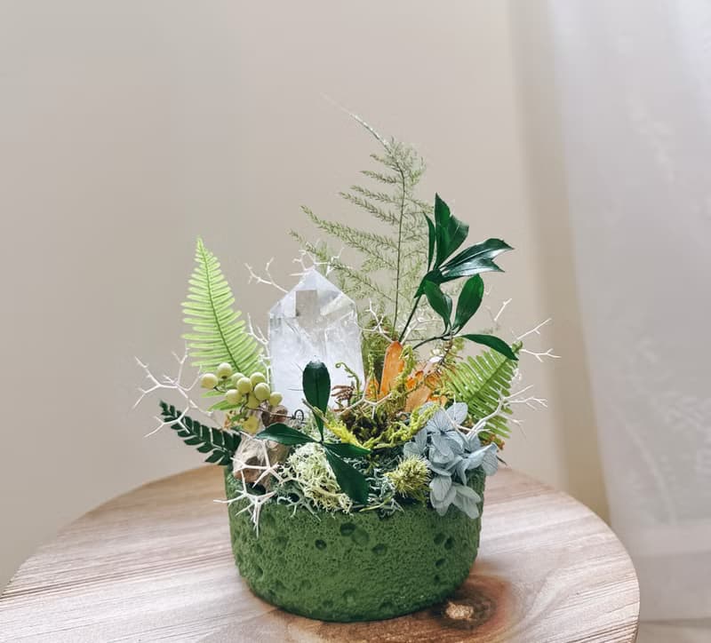一柱擎天 光之脊柱_ 白水晶柱 不用澆水的植物微景觀 綠植栽