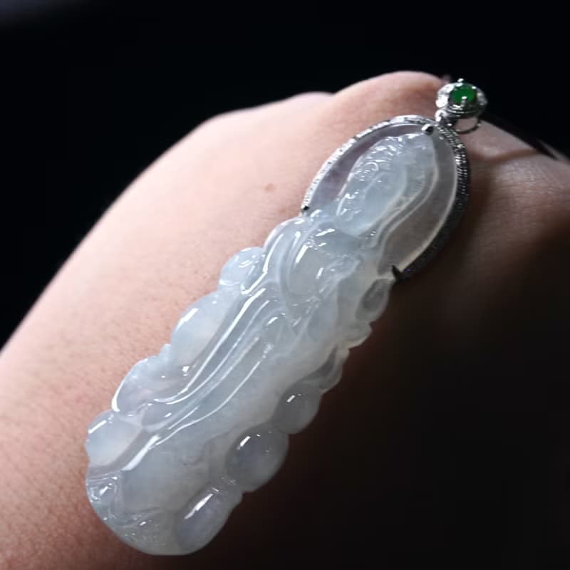 冰種翡翠觀音菩薩項鍊 18K金鑽石鑲嵌 | 天然緬甸玉翡翠A貨 |送禮