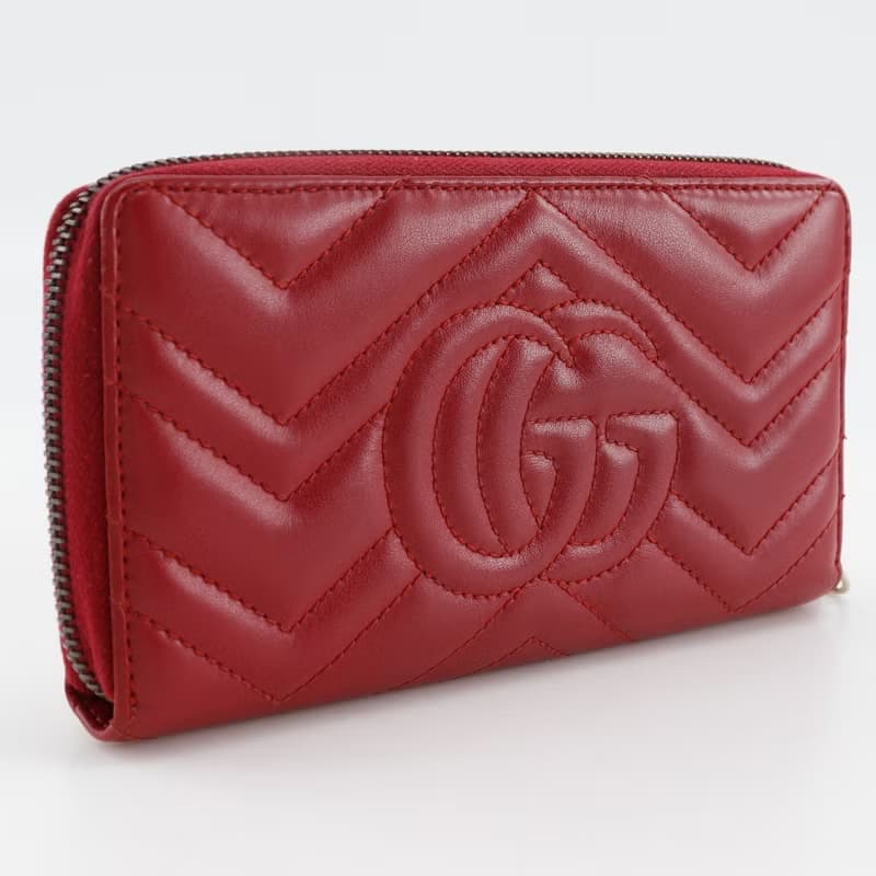 【日本直送】グッチ GUCCI ダブルG ジップアラウンドウォレット 長財布 GGマーモン シェブロンキルティング 443123 レザー 赤 レディース【中古】