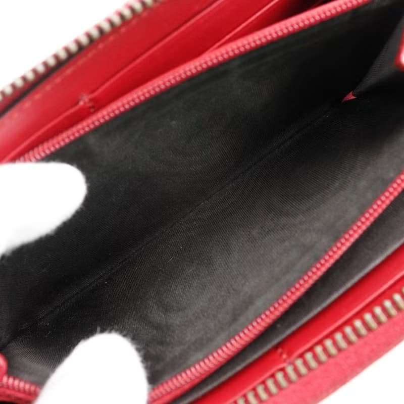 【日本直送】グッチ GUCCI ダブルG ジップアラウンドウォレット 長財布 GGマーモン シェブロンキルティング 443123 レザー 赤 レディース【中古】
