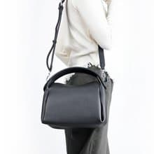 真皮小方包手提側背包手袋 黑色/奶茶色