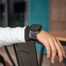 Apple Watch 44/45/46/49mm Shokku 街頭款矽膠錶帶-透黑