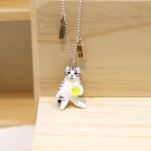 Grey Tabby cat drinking beer necklace - Kanpai collection, Tabby cat necklace