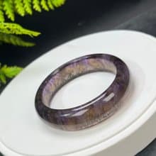 畢業級 極光23水晶手鐲 54MM 冰透彩虹閃片紫色水晶手環 羽毛金牙