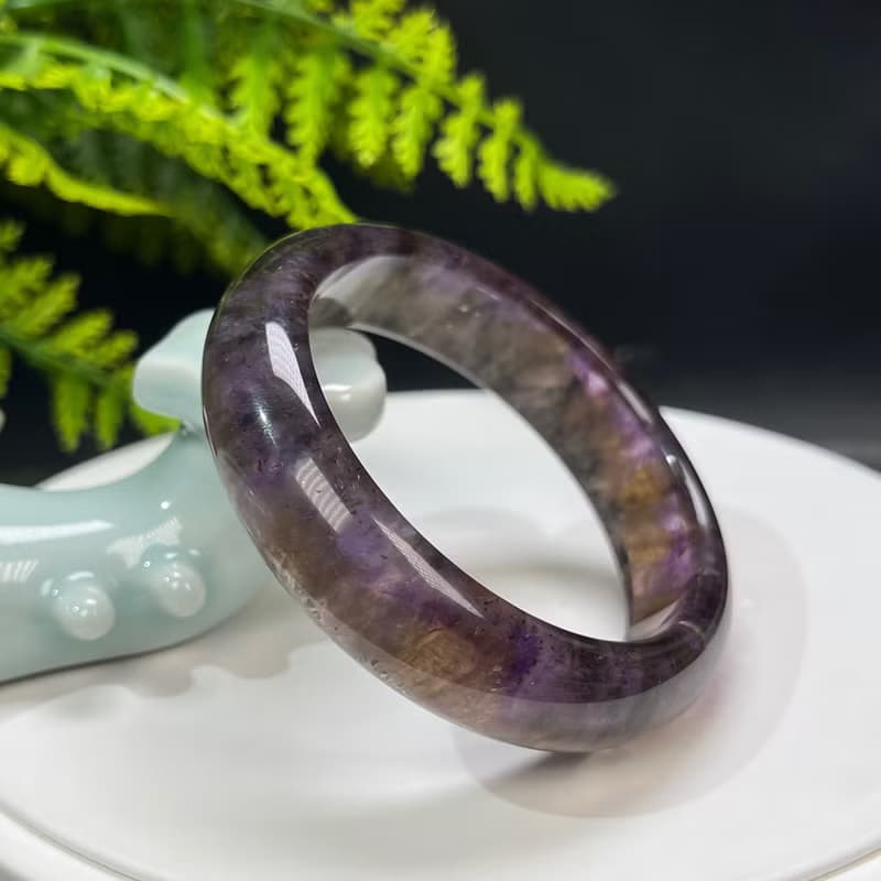 畢業級 極光23水晶手鐲 54MM 冰透彩虹閃片紫色水晶手環 羽毛金牙