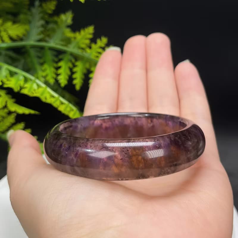畢業級 極光23水晶手鐲 54MM 冰透彩虹閃片紫色水晶手環 羽毛金牙