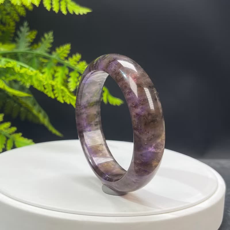 畢業級 極光23水晶手鐲 54MM 冰透彩虹閃片紫色水晶手環 羽毛金牙