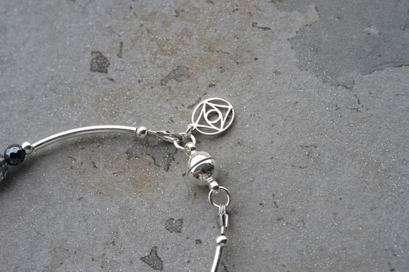 法眼 - 銀曜石 黑髮晶 赤鐵礦 925純銀 磁扣手鍊