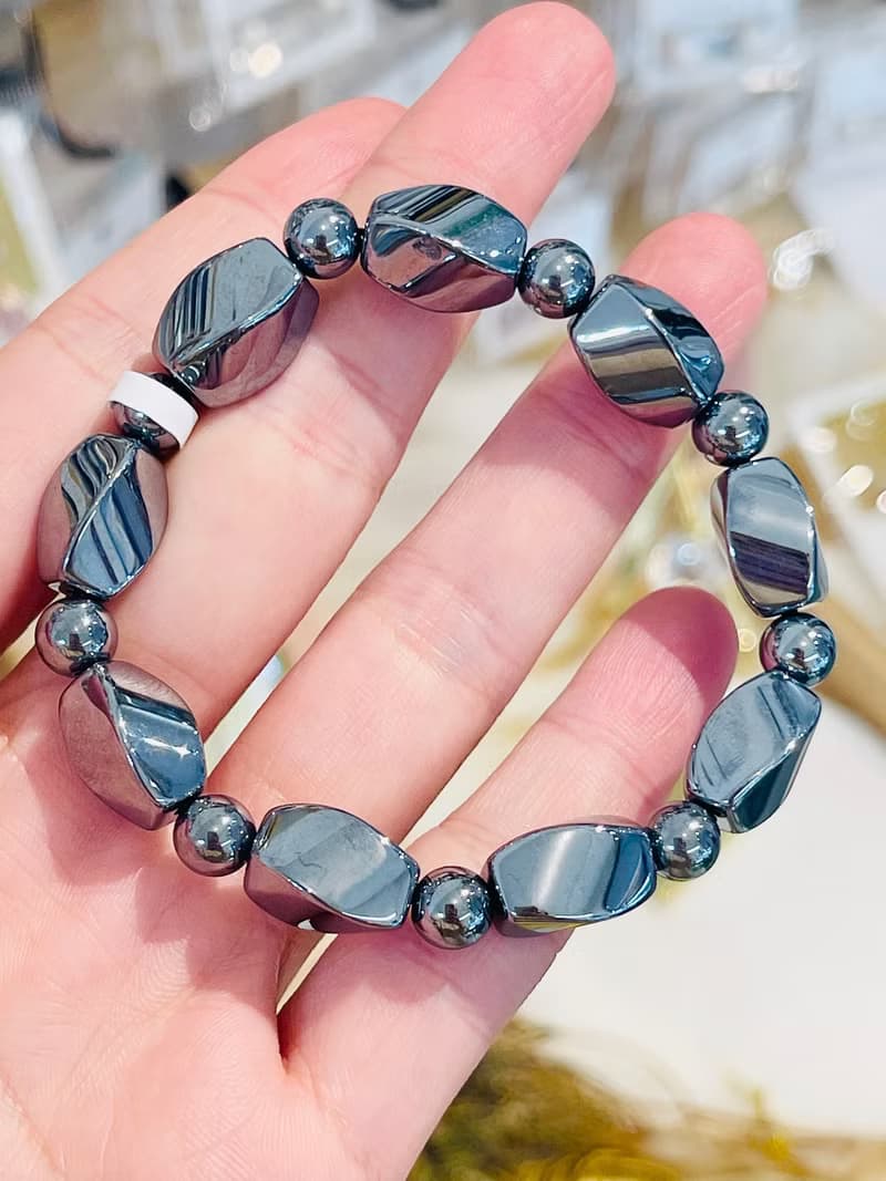 鈦赫磁不規則珠型手珠膝蓋關節不適恢復能量平衡提升身心狀態