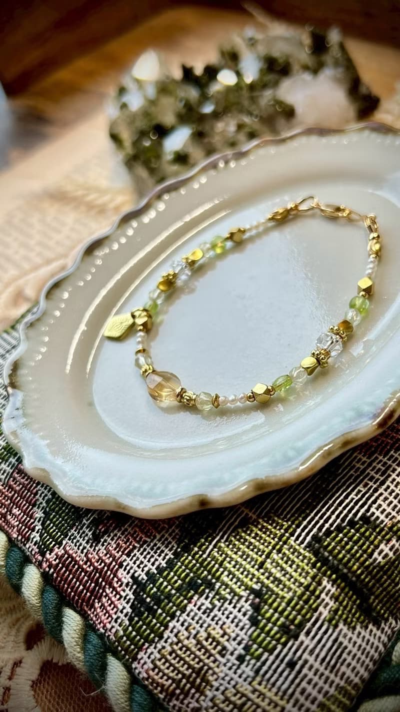 -啟程之歌-天然水晶手鏈/黃銅手鍊