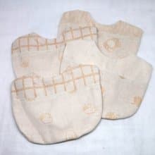 Organic cotton Goody bag   // 4 bibs in 1 unit
