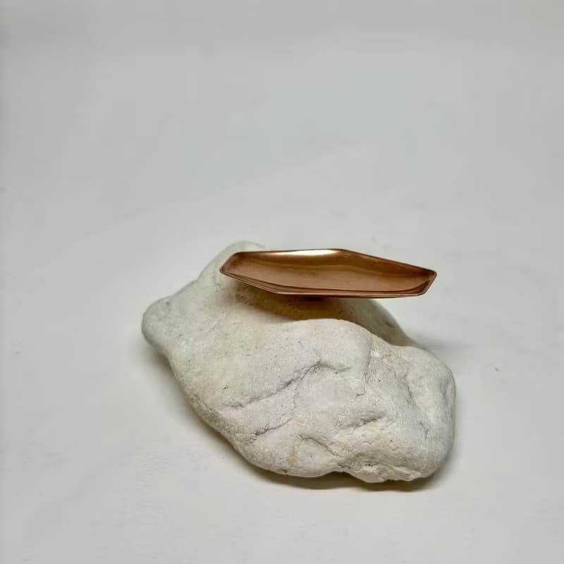 香道/燻香座/可置香錐~迷蹤(H小款)~青冶金工手作的詩~禪味上市