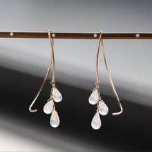 14kgf- Rainbow moonstone half curl pierced earrings