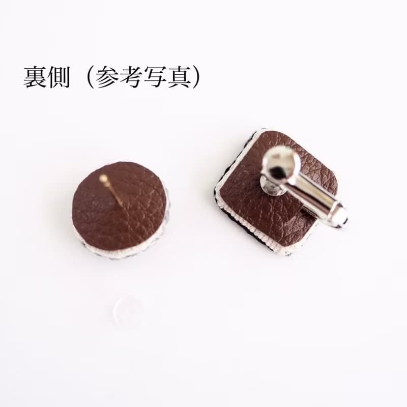 刺繍ピアスorイヤリング　チェック柄　グレー　春夏