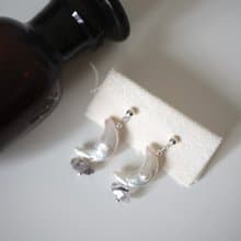 月棲珍珠閃靈純銀耳環　可改耳夾