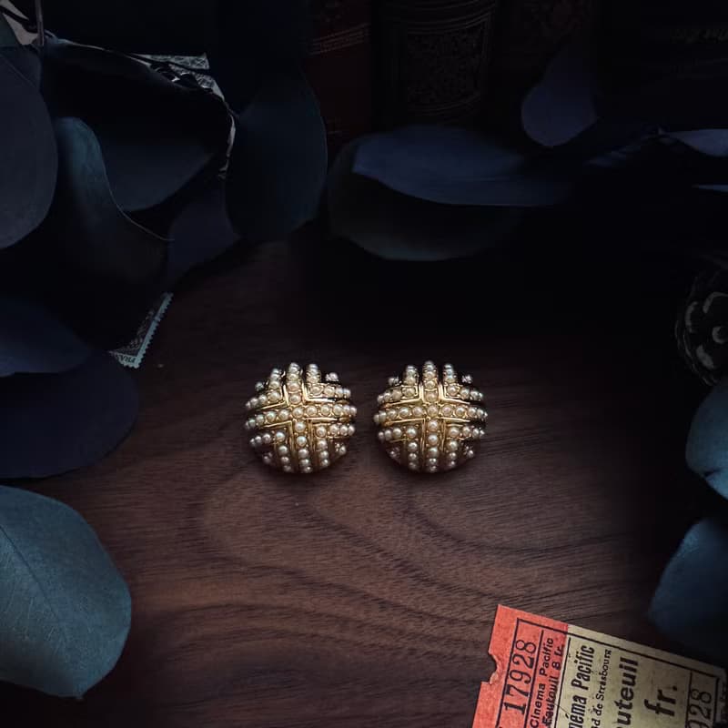 摩登優雅珍珠耳夾