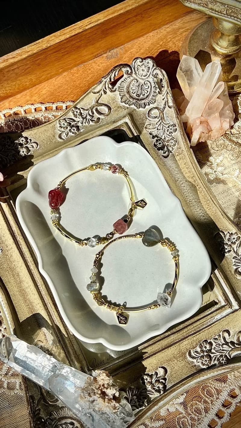 -月光中搗藥的兔子-天然水晶手鏈/黃銅手鍊