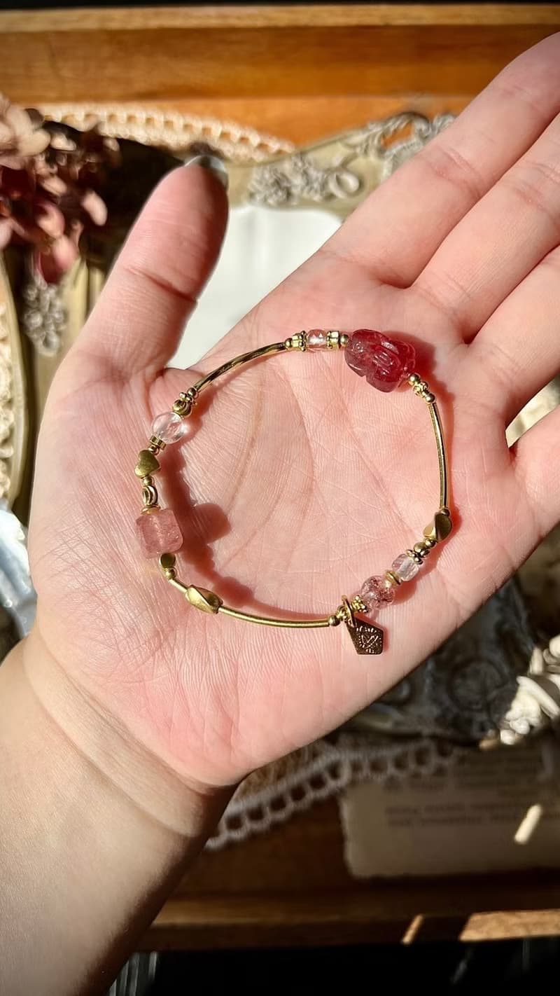 -月光中搗藥的兔子-天然水晶手鏈/黃銅手鍊