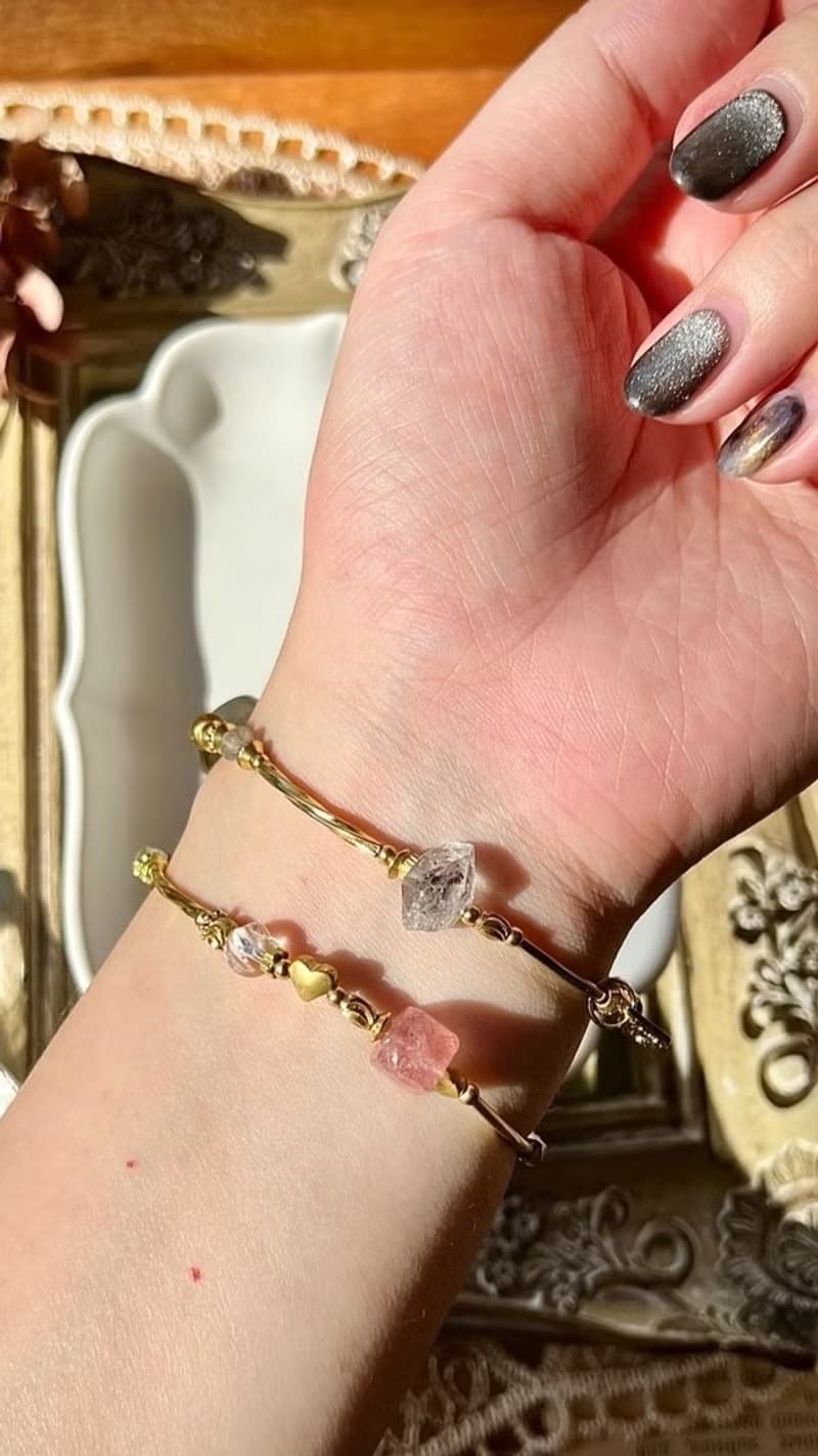 -月光中搗藥的兔子-天然水晶手鏈/黃銅手鍊