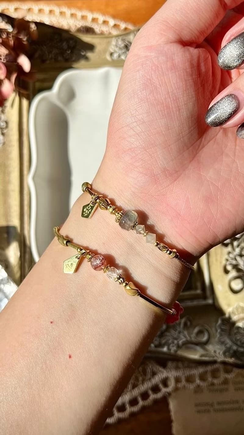 -月光中搗藥的兔子-天然水晶手鏈/黃銅手鍊