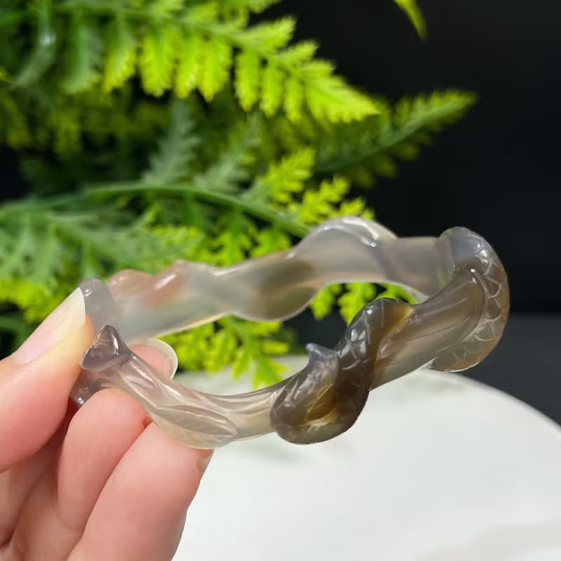 優質 漸變灰瑪瑙手鐲 58MM 高冰凈體起剛 手雕生肖蛇 招財護身符