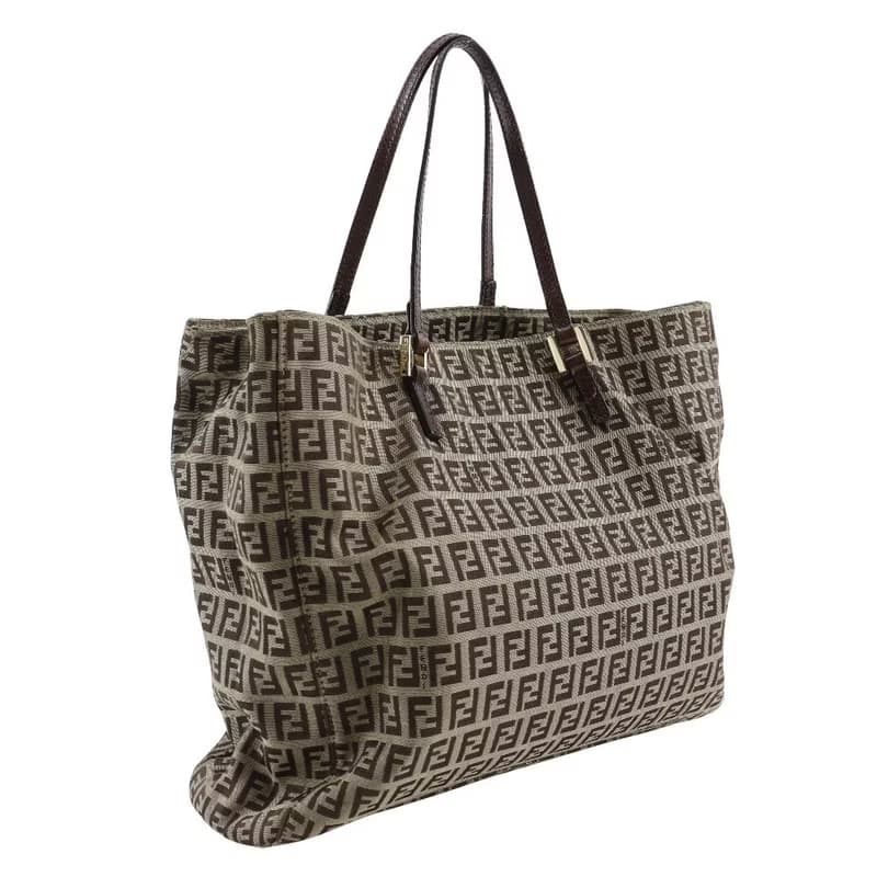 【日本直送】フェンディ FENDI ズッキーノ ハンドバッグ 8BH132 ナイロンキャンバス 茶 レディース【中古】