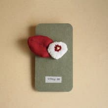 立體布花胸針 / 紅紙扇 血萼花 刺繡胸針A