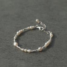 Pearl Bracelet—Glint I 不規則珍珠手鍊