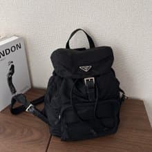 PRADA 普拉達 黑色 尼龍後背包