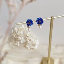 現貨 珍珠女伶 | 藍色  耳環 可改 夾式耳環