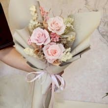 厄瓜多永生玫瑰花束(奶茶粉色系)