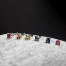 【單邊款】- 給彩虹色的你/妳 | 2mm彩色天然剛玉/藍寶石耳環