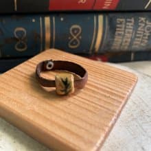 戒指 日本白瓷 自然釉色 無限看不膩色調 真皮革 自然系列