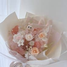 可愛白兔永生玫瑰花束 / 七夕花束 情人節禮物 求婚花束 生日禮物