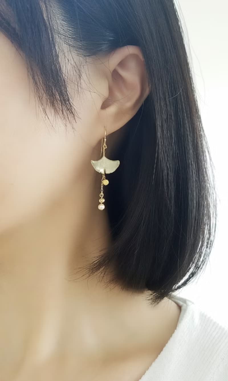 銀杏と淡水パールのピアス/イヤリング・秋色